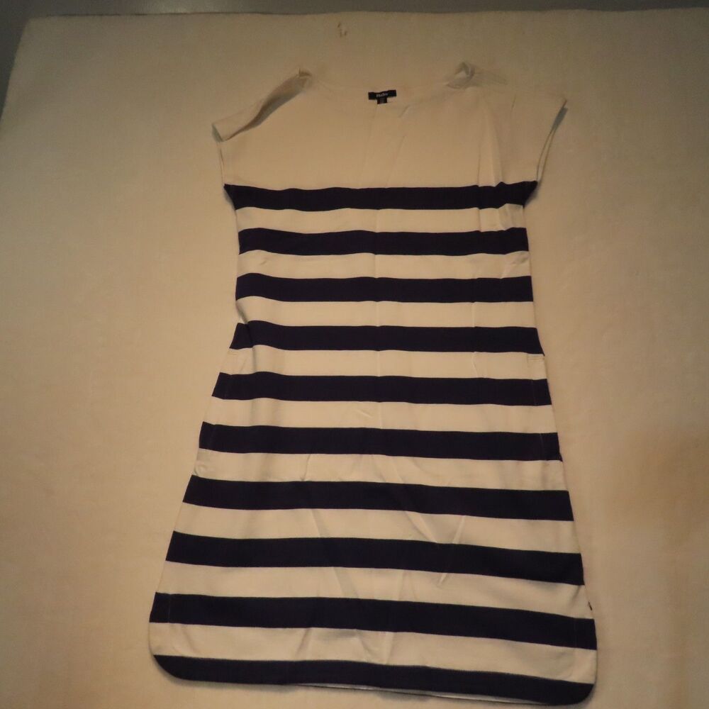 Hatley Womens S Small Blue White Striped Boat Neck Short Sleeve Pocket Dress S
